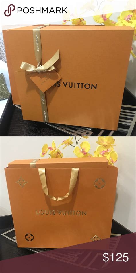 louis vuitton holiday gift bag